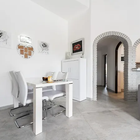Ct 283 - Faro's Dona Berta - Riviera Del Sol Apartment